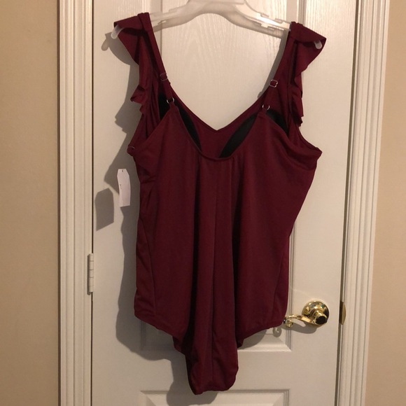 NWT TIME AND TRU ONE PIECE SWIMSUIT SIZE 3X (24- 26 ) - Picture 3 of 4
